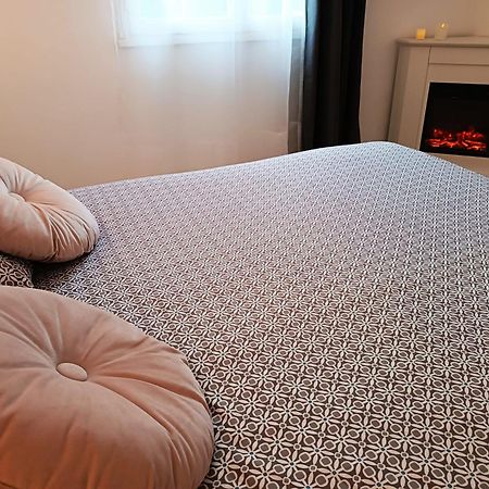 Les Lauriers Roses Apartment นาร์บอนน์ ภายนอก รูปภาพ