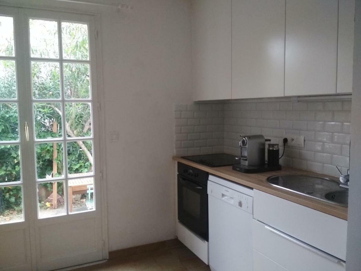 Les Lauriers Roses Apartment นาร์บอนน์ ภายนอก รูปภาพ