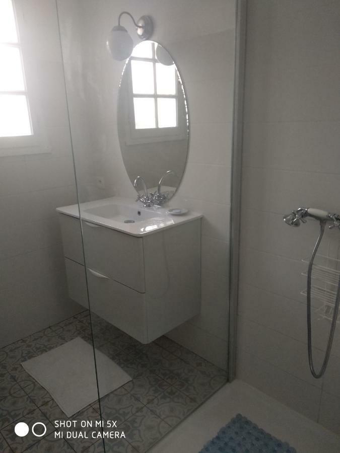 Les Lauriers Roses Apartment นาร์บอนน์ ภายนอก รูปภาพ